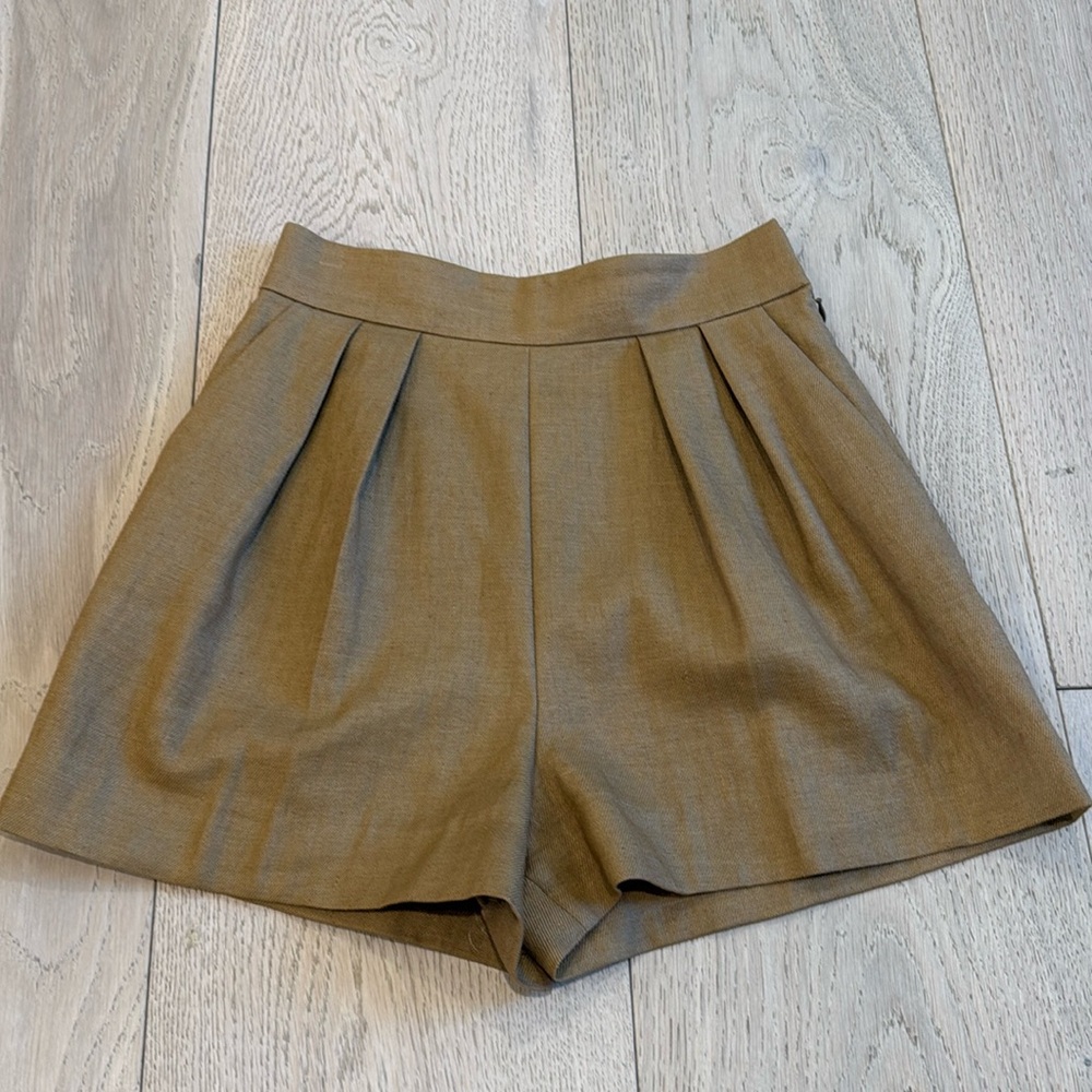 Theory High-Waist Trouser Shorts in Size 2